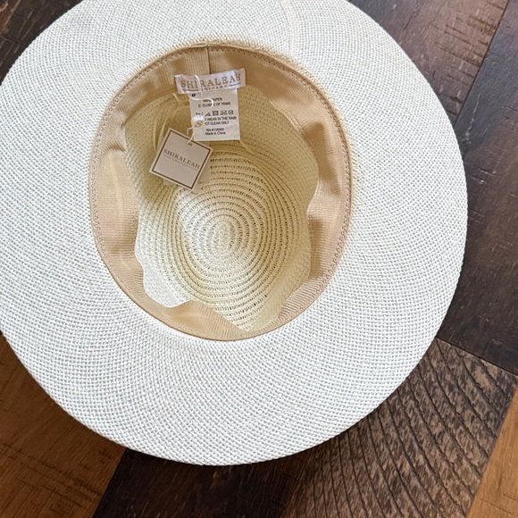 Sun hat - Picture 3 of 3